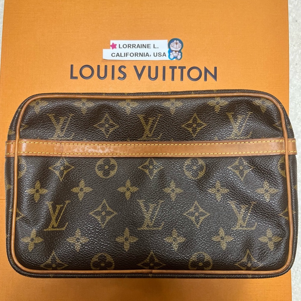 ✨Vintage Compiegne 23 Toiletry Pouch✨